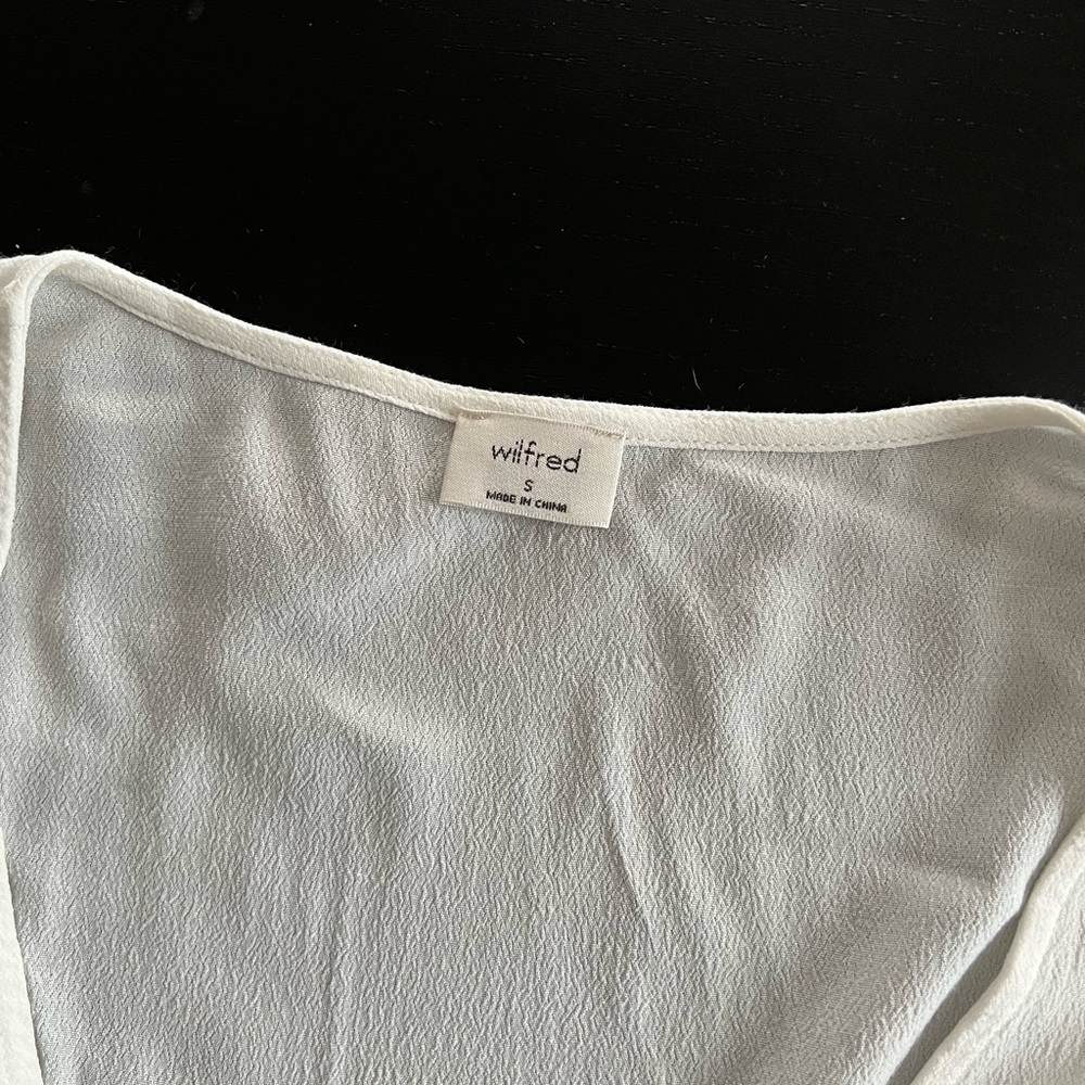 ARITIZIA BLOUSE - Picture 3 of 3